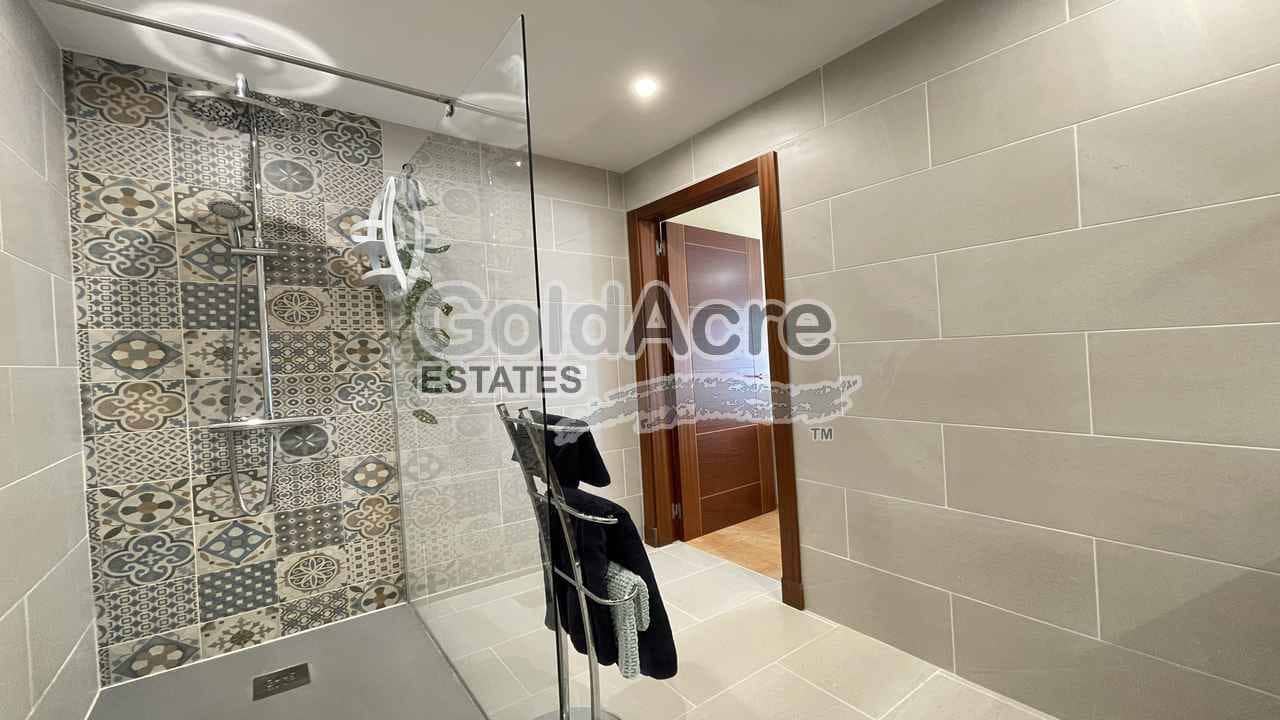 3 sypialnia Willa na sprzedaż w Corralejo - 489 000 € (Ref: 9358948)