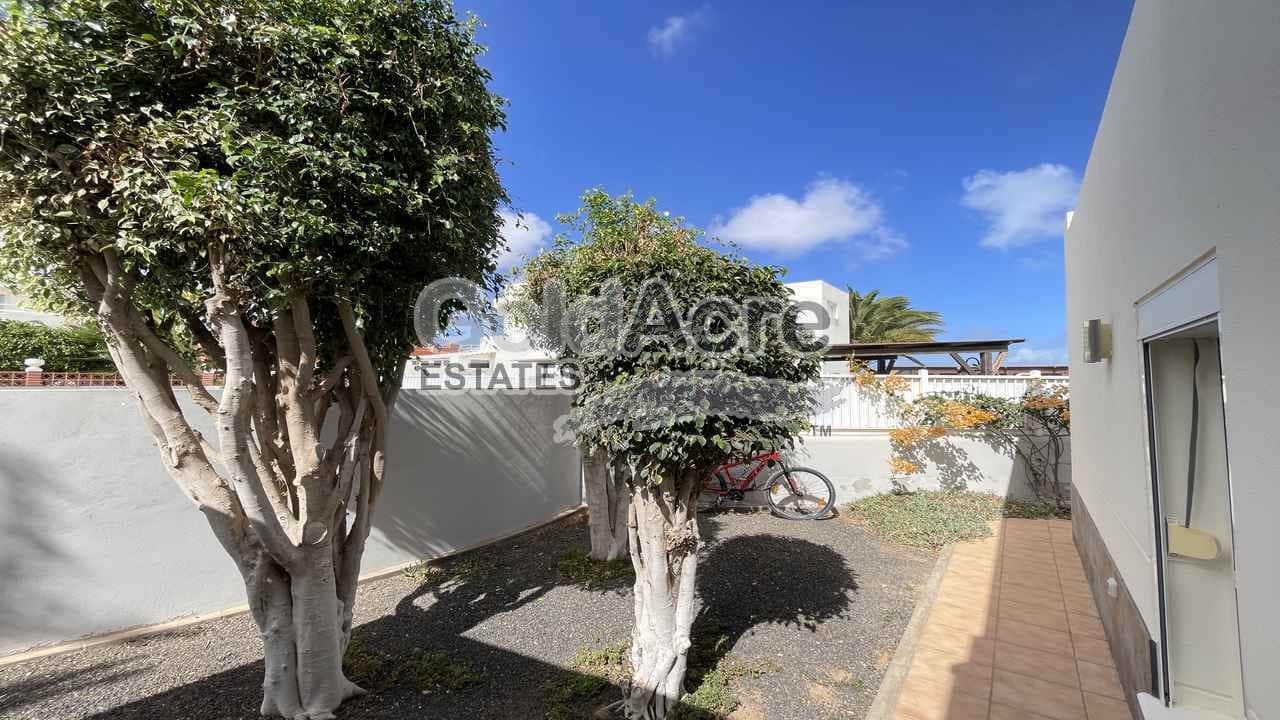 3 sypialnia Willa na sprzedaż w Corralejo - 489 000 € (Ref: 9358948)
