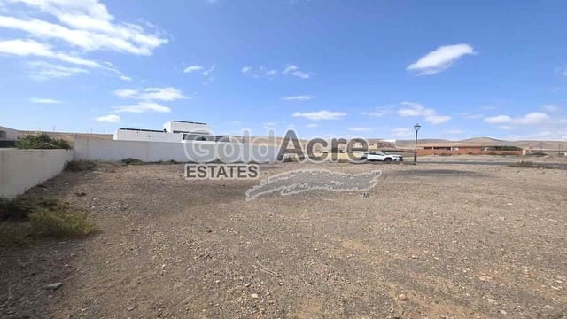 Rakentamaton maa myytävänä paikassa Puerto del Rosario - 316 000 € (Ref: 9362036)