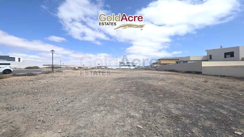 Rakentamaton maa myytävänä paikassa Puerto del Rosario - 316 000 € (Ref: 9362036)