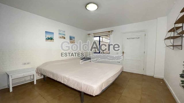 Piso de 2 habitaciones en Corralejo, La Oliva en venta - 219.000 € (Ref: 9395563)