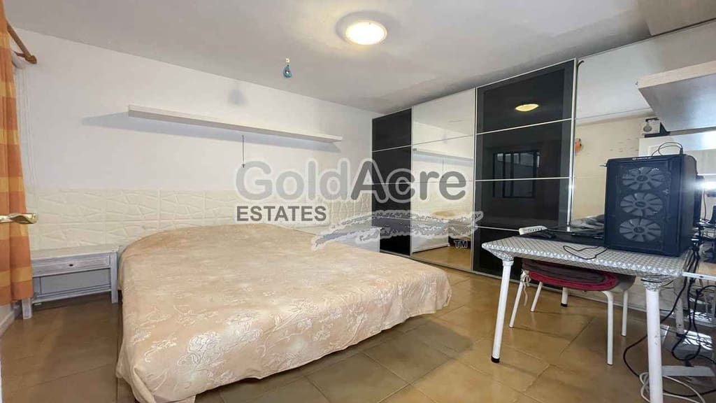 2 bedroom Apartment for sale in Corralejo - € 219,000 (Ref: 9395563)