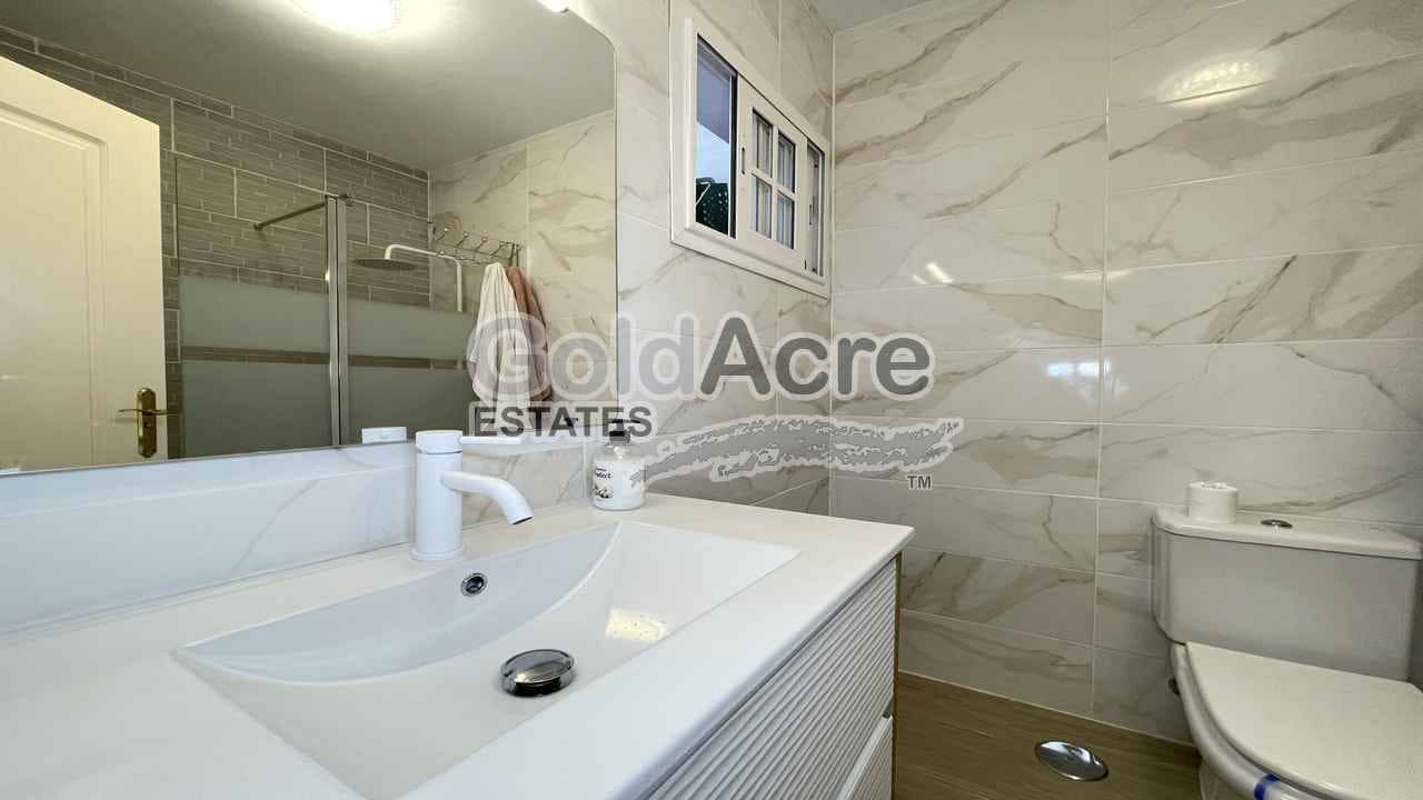 1 quarto Bungalow para venda em Caleta de Fuste com piscina - 195 000 € (Ref: 9395566)