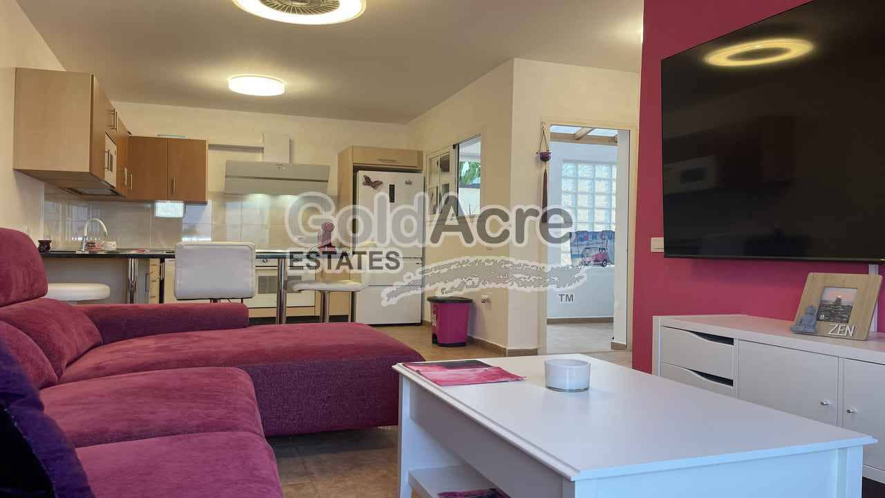 1 quarto Bungalow para venda em Caleta de Fuste com piscina - 195 000 € (Ref: 9395566)