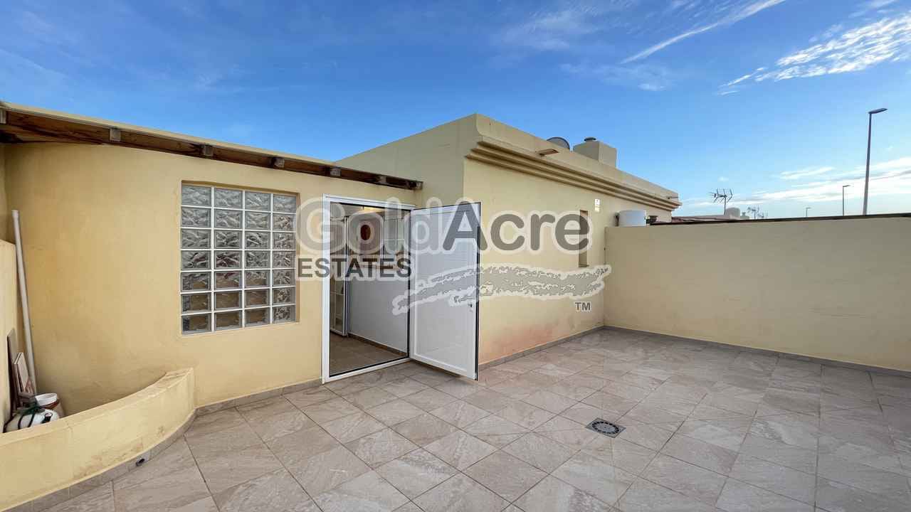 1 quarto Bungalow para venda em Caleta de Fuste com piscina - 195 000 € (Ref: 9395566)