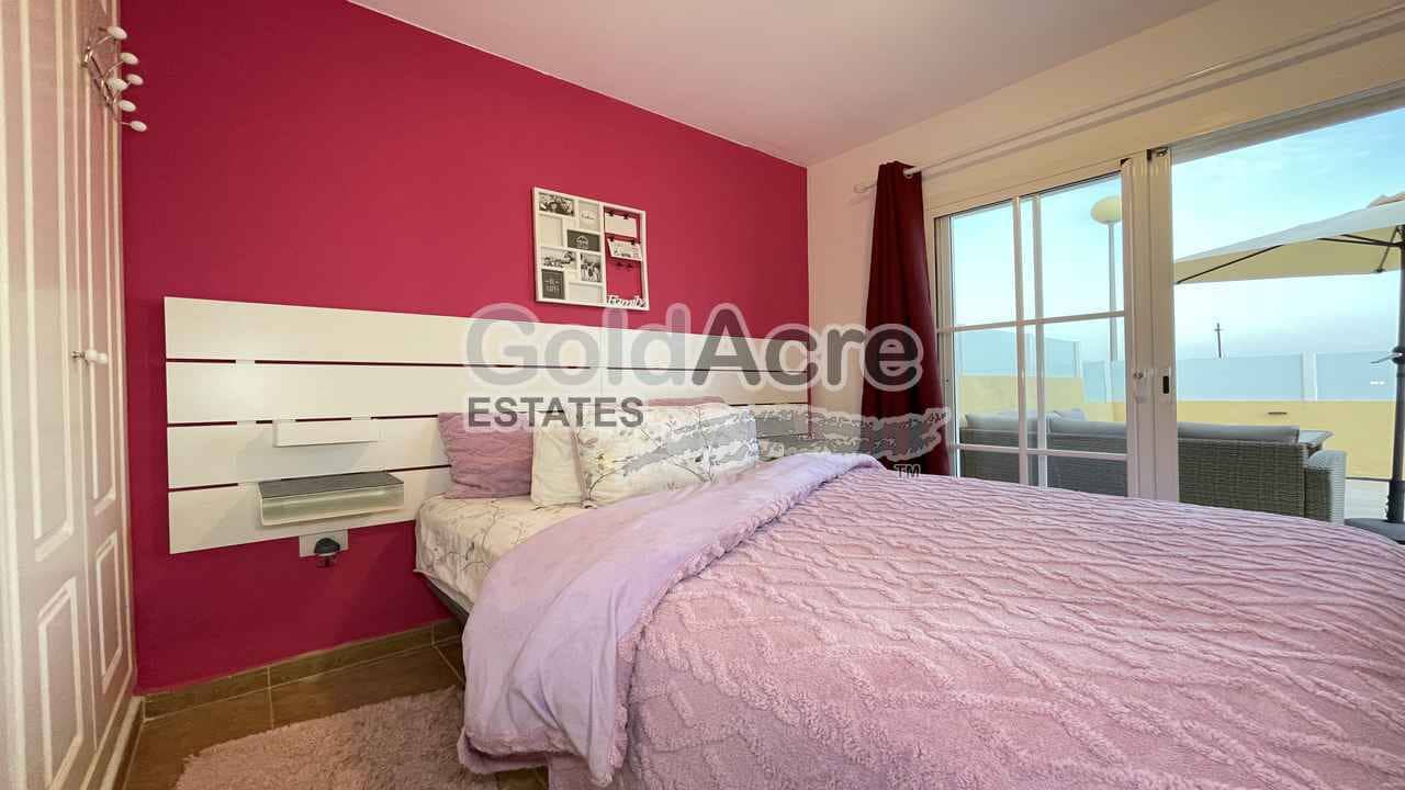 1 quarto Bungalow para venda em Caleta de Fuste com piscina - 195 000 € (Ref: 9395566)