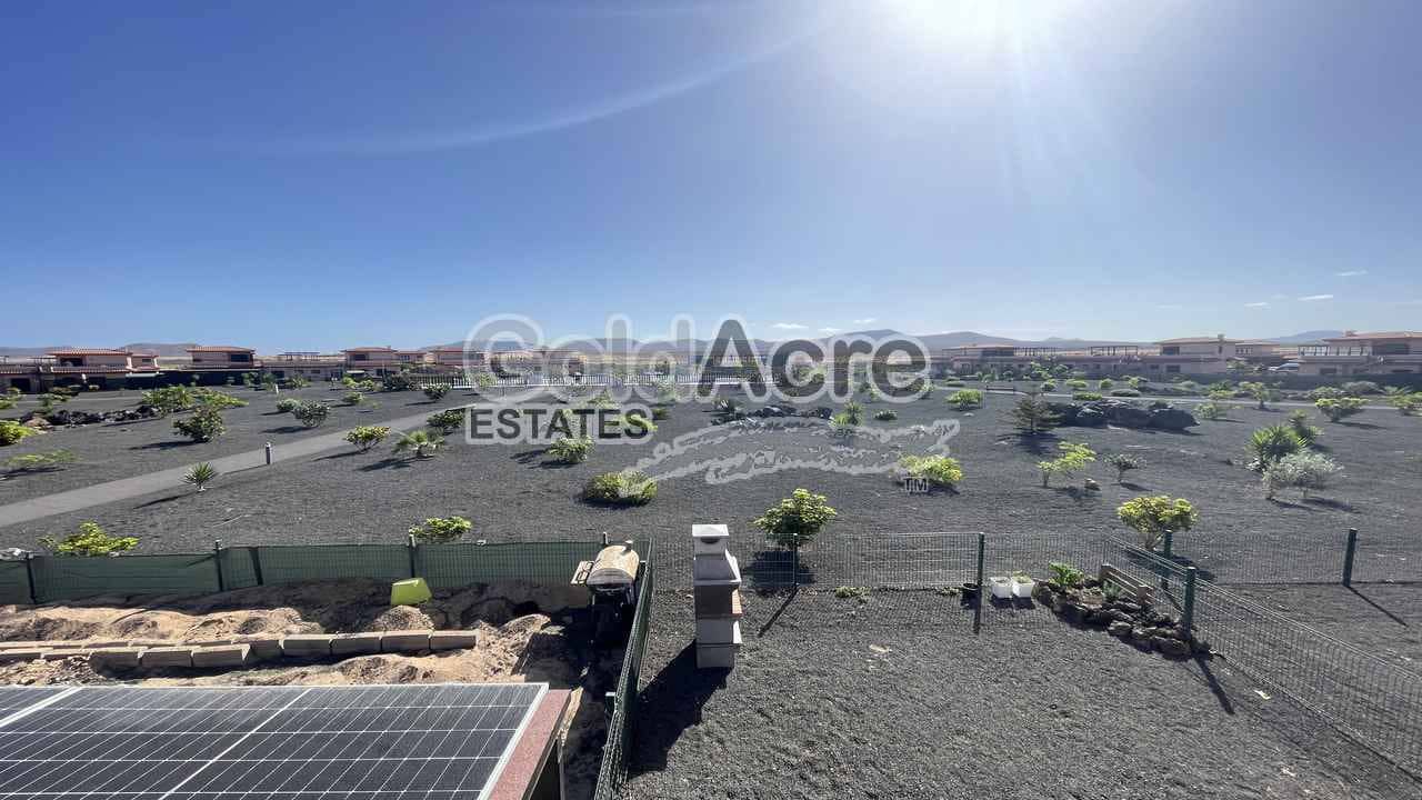 1 slaapkamer Villa te koop in Majanicho met zwembad - € 185.000 (Ref: 9395567)