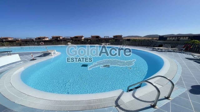 1 makuuhuone Huvila myytävänä paikassa Majanicho, La Oliva mukana uima-altaan - 179 000 € (Ref: 9395567)