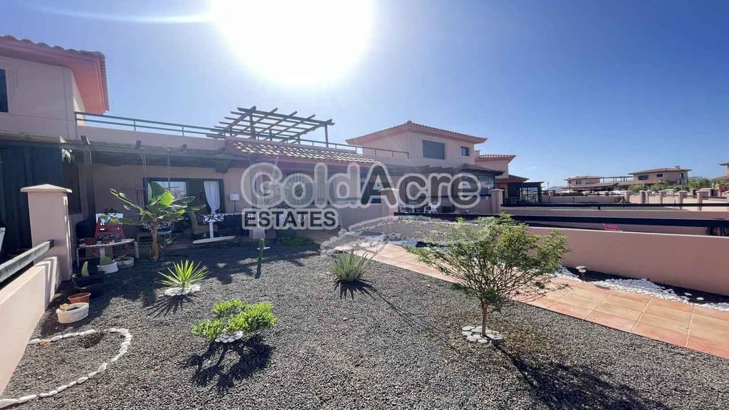 1 bedroom Villa for sale in Majanicho with pool - € 165,000 (Ref: 9395567)