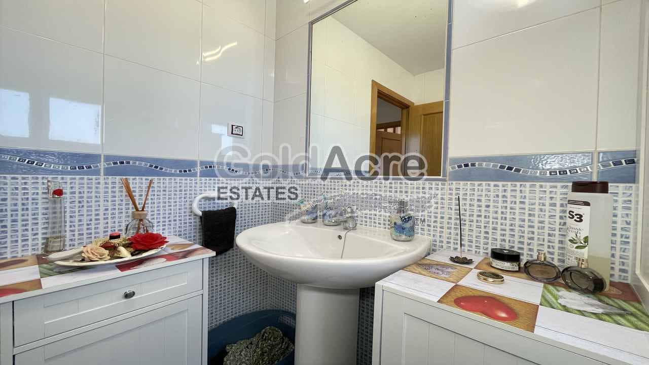 2 sovrum Hus till salu i Majanicho med pool - 290 000 € (Ref: 9395568)