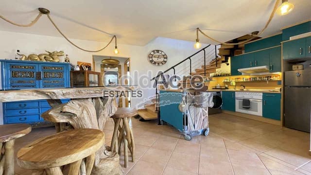 2 bedroom Townhouse for sale in Majanicho, La Oliva with pool - € 290,000 (Ref: 9395568)