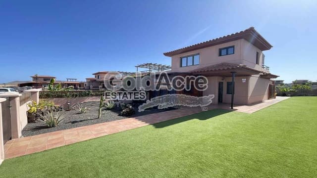 2 sypialnia Dom blizniak na sprzedaż w Majanicho, La Oliva z basenem - 290 000 € (Ref: 9395568)