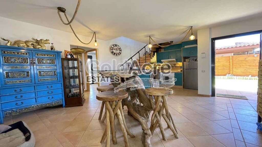 2 chambre Villa/Maison Semi-Mitoyenne à vendre à Majanicho avec piscine - 290 000 € (Ref: 9395568)