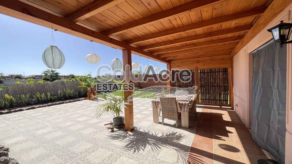 2 chambre Villa/Maison Semi-Mitoyenne à vendre à Majanicho avec piscine - 290 000 € (Ref: 9395568)