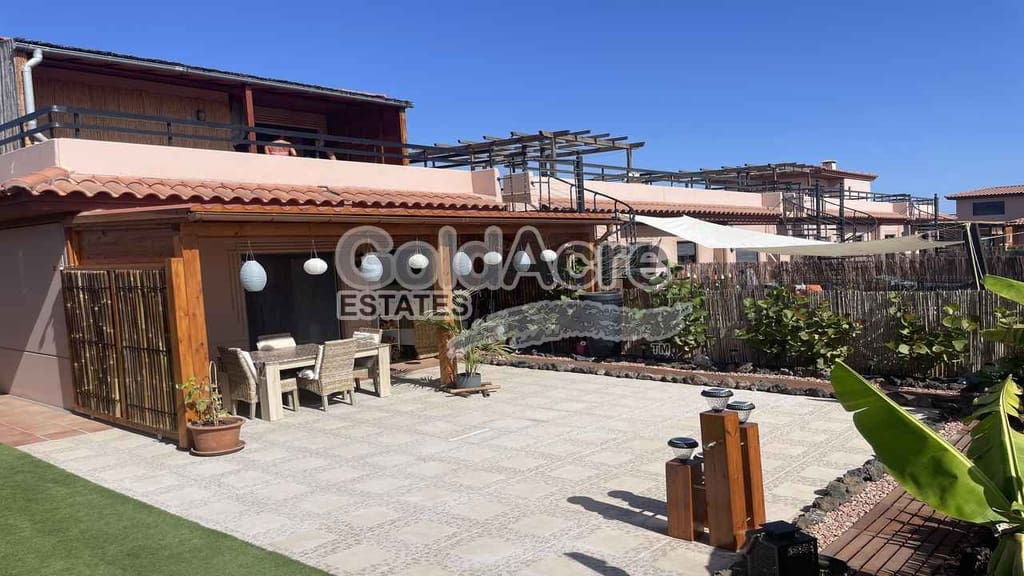 2 chambre Villa/Maison Semi-Mitoyenne à vendre à Majanicho avec piscine - 290 000 € (Ref: 9395568)