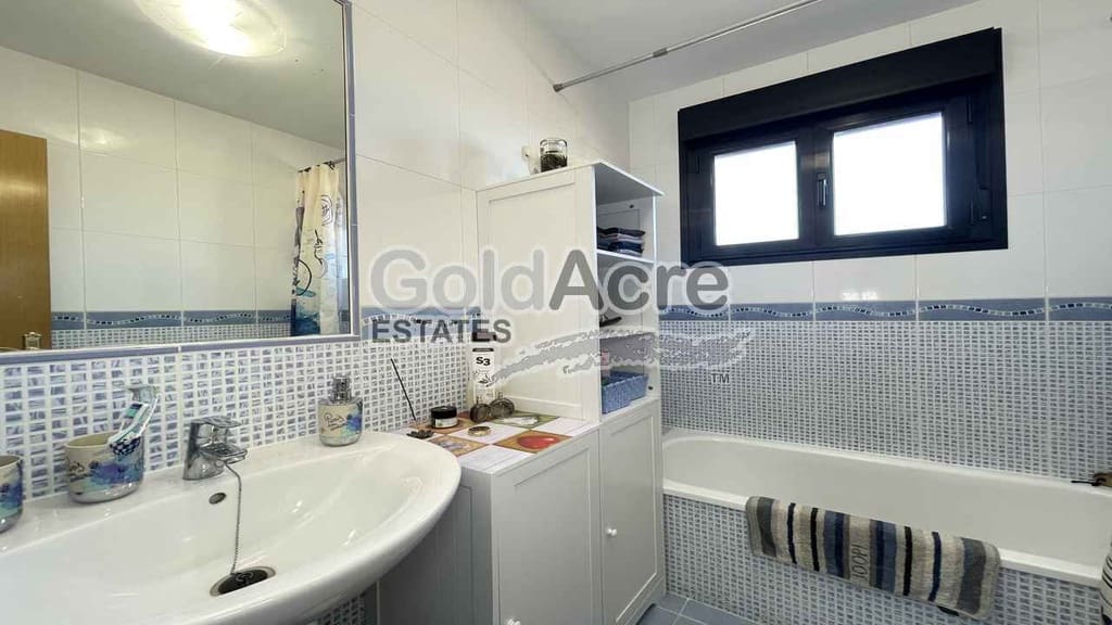 2 chambre Villa/Maison Semi-Mitoyenne à vendre à Majanicho avec piscine - 290 000 € (Ref: 9395568)