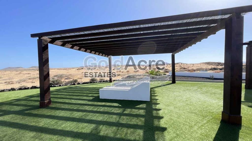 2 chambre Villa/Maison Semi-Mitoyenne à vendre à Majanicho avec piscine - 290 000 € (Ref: 9395568)