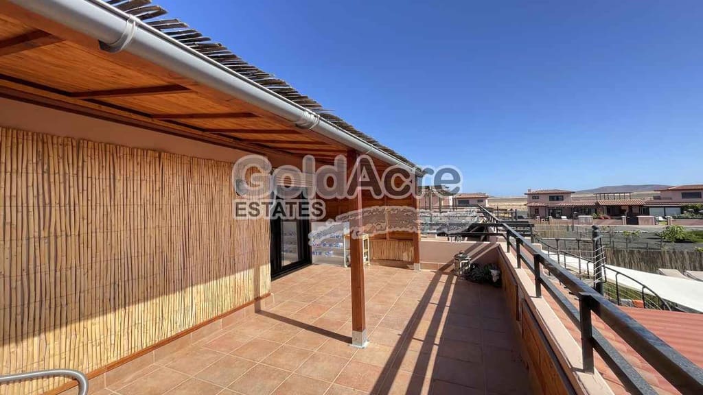 2 Zimmer Doppelhaus zu verkaufen in Majanicho mit Pool - 279.000 € (Ref: 9395568)