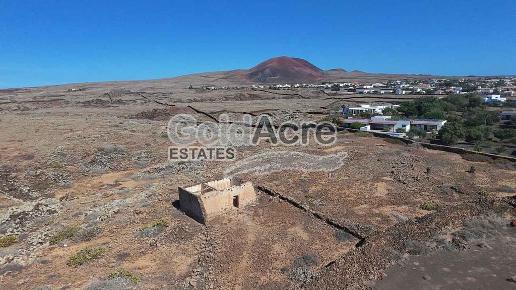 Mark till salu i Lajares - 325 000 € (Ref: 9416109)