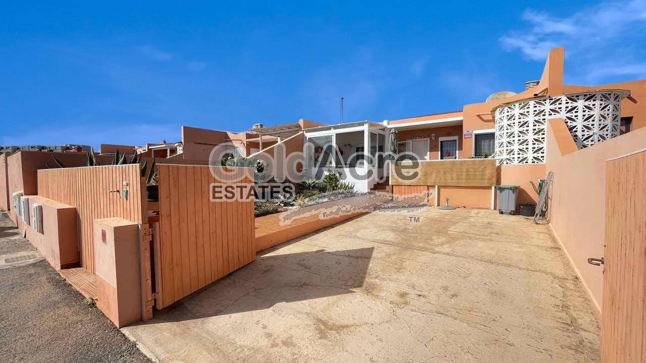 2 soveværelse Villa til salg i Caleta de Fuste - € 250.000 (Ref: 9424330)