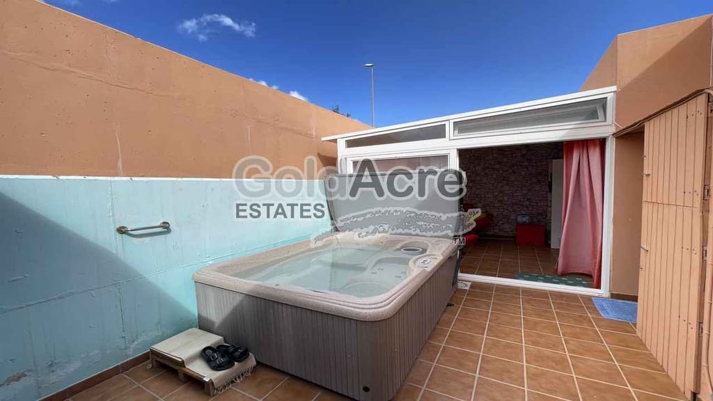 2 soveværelse Villa til salg i Caleta de Fuste - € 239.000 (Ref: 9424330)