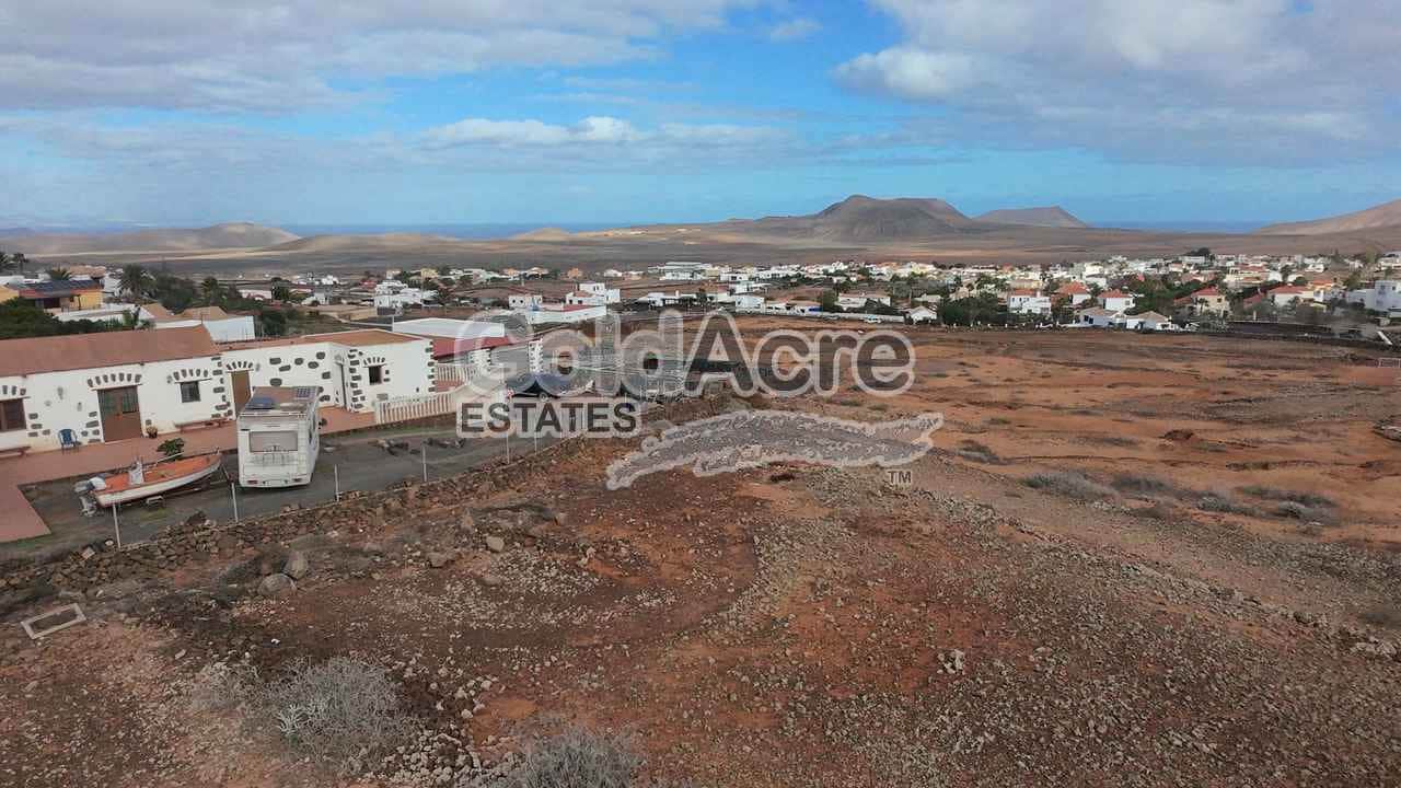 Landgrundstück zu verkaufen in Villaverde - 195.000 € (Ref: 9455949)