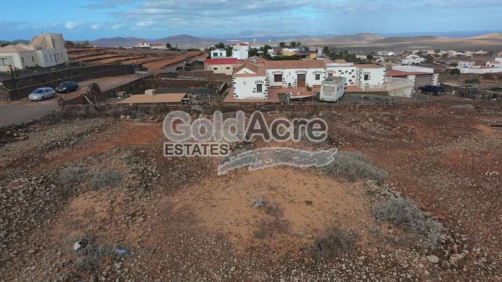 Teren niezagospodarowany na sprzedaż w Villaverde - 195 000 € (Ref: 9455949)