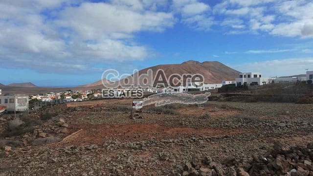 Ubebygd land til salgs i Villaverde, La Oliva - € 195 000 (Ref: 9455949)