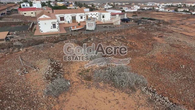 Ubebygd land til salgs i Villaverde, La Oliva - € 195 000 (Ref: 9455949)