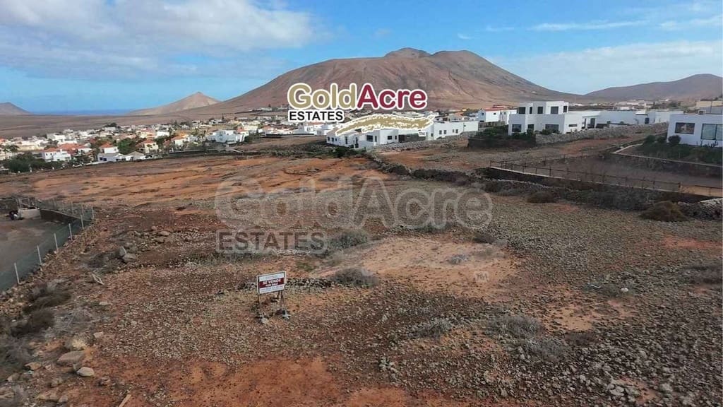 Landgrundstück zu verkaufen in Villaverde - 195.000 € (Ref: 9455949)
