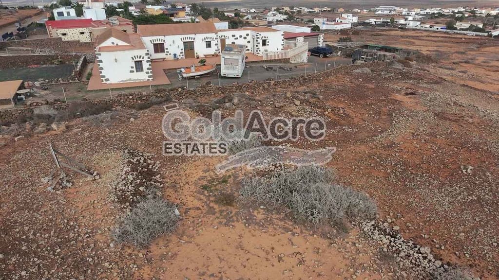 Landgrundstück zu verkaufen in Villaverde - 195.000 € (Ref: 9455949)