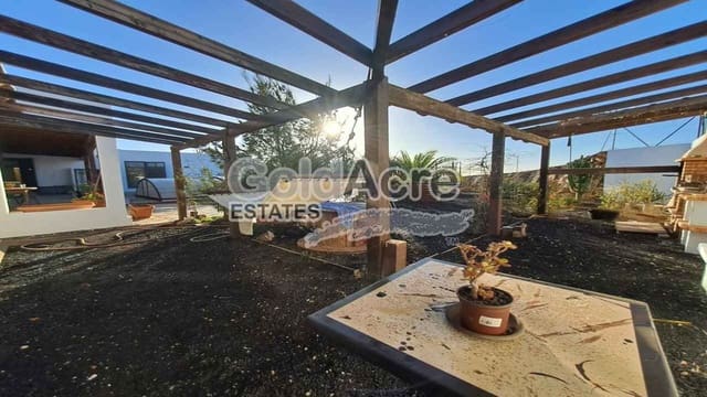 5 soveværelse Villa til salg i El Time, Puerto del Rosario med swimmingpool - € 710.000 (Ref: 9468196)