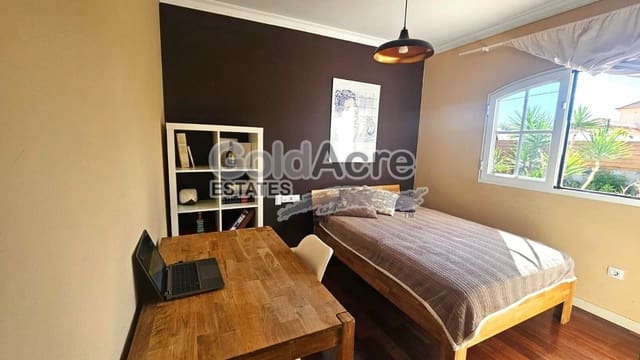 4 makuuhuone Huvila myytävänä paikassa Caleta de Fuste, Antigua mukana uima-altaan 
autotalli - 1 000 000 € (Ref: 9470269)