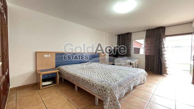 3 bedroom Villa for sale in Corralejo, La Oliva - € 495,000 (Ref: 9474725)