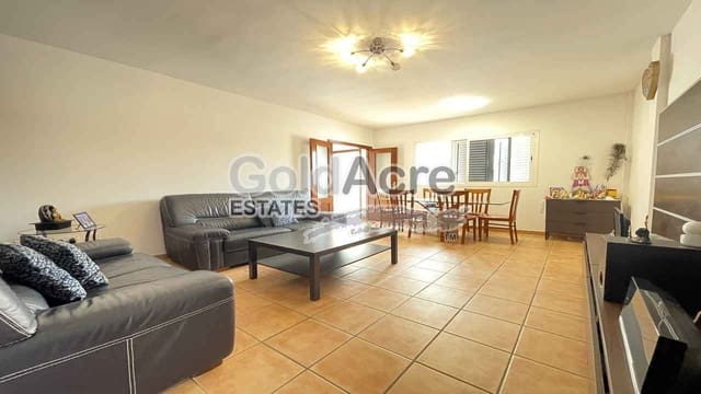 3 bedroom Villa for sale in Corralejo, La Oliva - € 495,000 (Ref: 9474725)