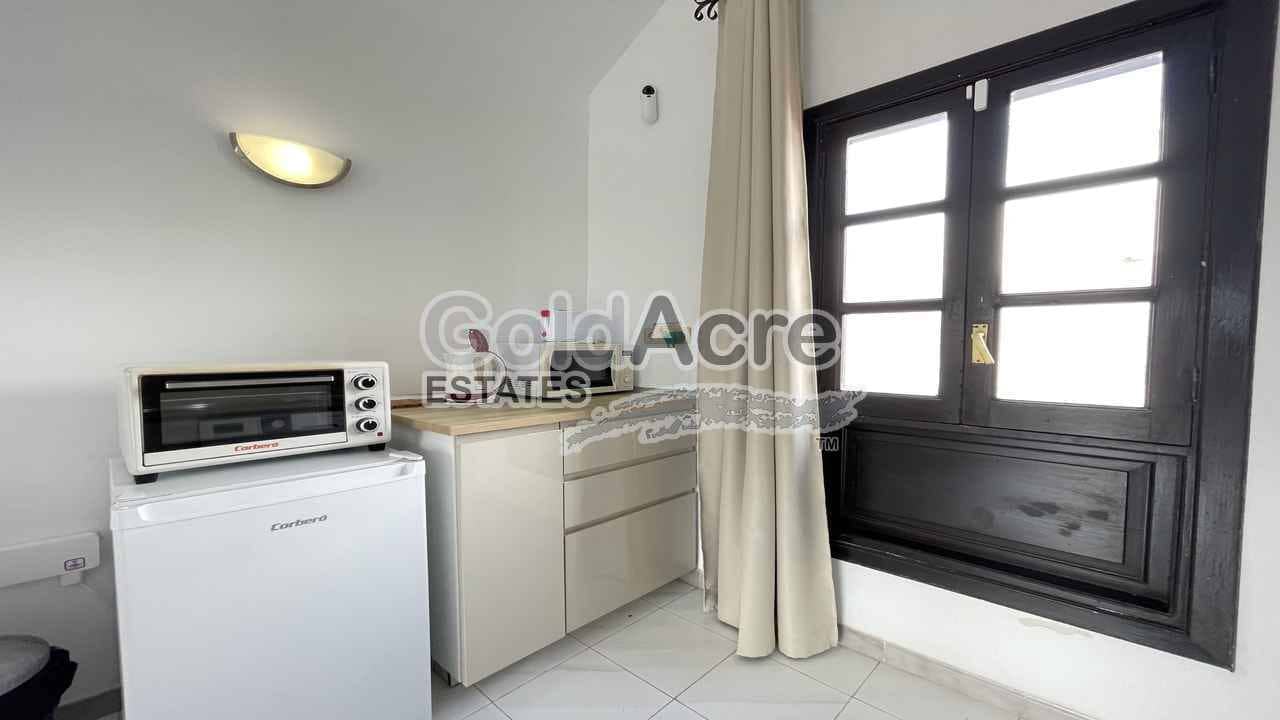 Bungalow de 1 habitación en Caleta de Fuste en venta con piscina - 149.000 € (Ref: 9475816)