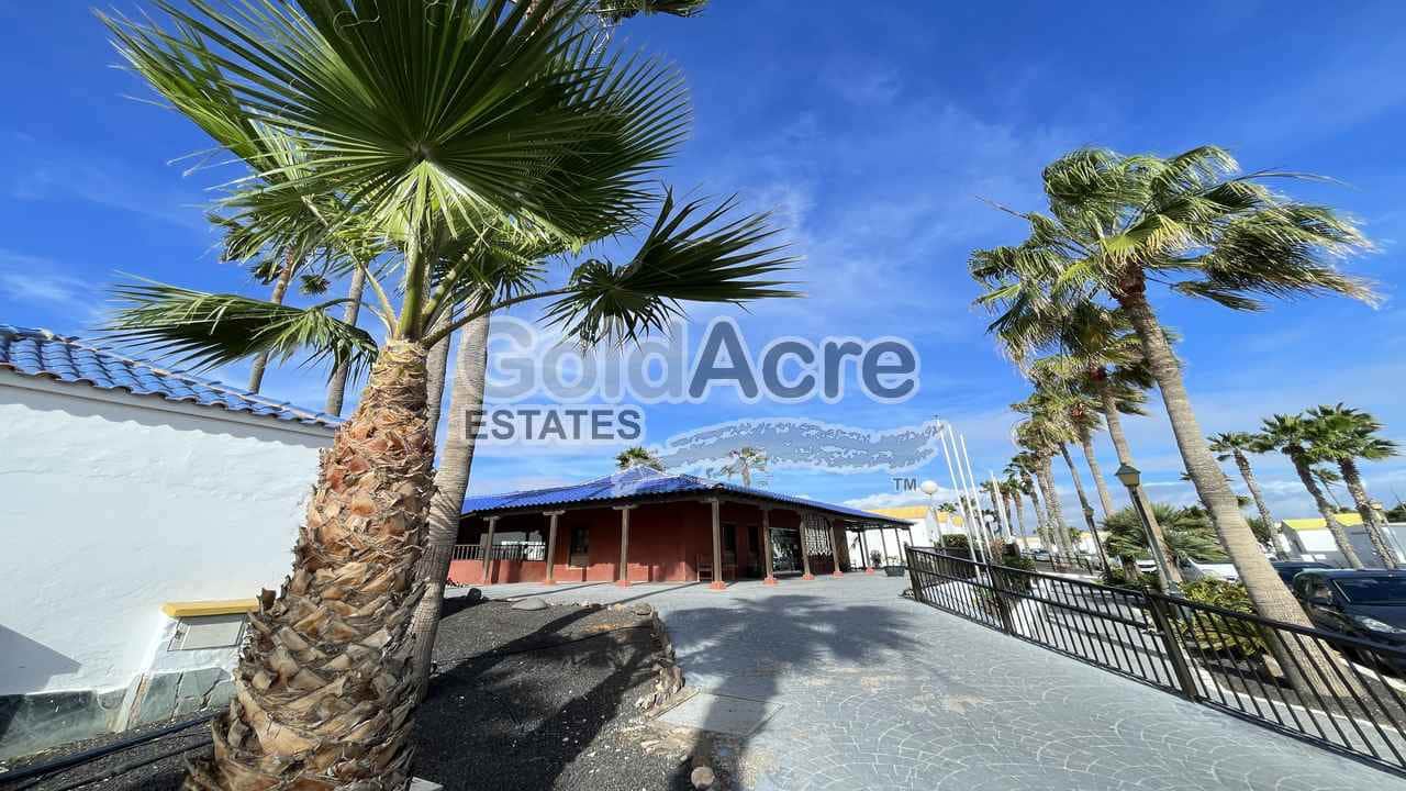 Bungalow de 1 habitación en Caleta de Fuste en venta con piscina - 149.000 € (Ref: 9475816)