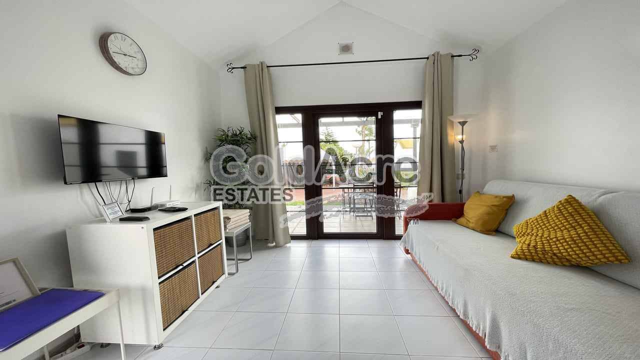 Bungalow de 1 habitación en Caleta de Fuste en venta con piscina - 149.000 € (Ref: 9475816)