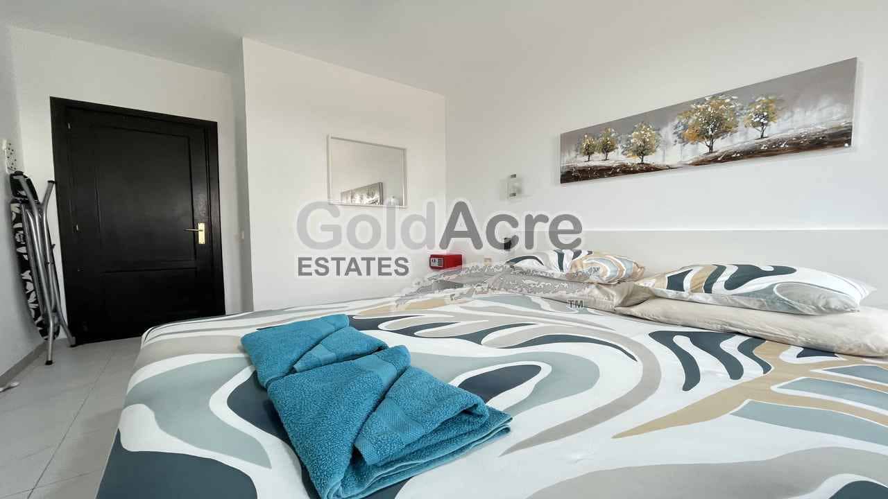 Bungalow de 1 habitación en Caleta de Fuste en venta con piscina - 149.000 € (Ref: 9475816)