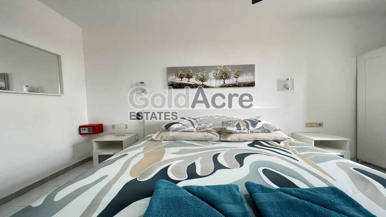 Bungalow de 1 habitación en Caleta de Fuste en venta con piscina - 149.000 € (Ref: 9475816)