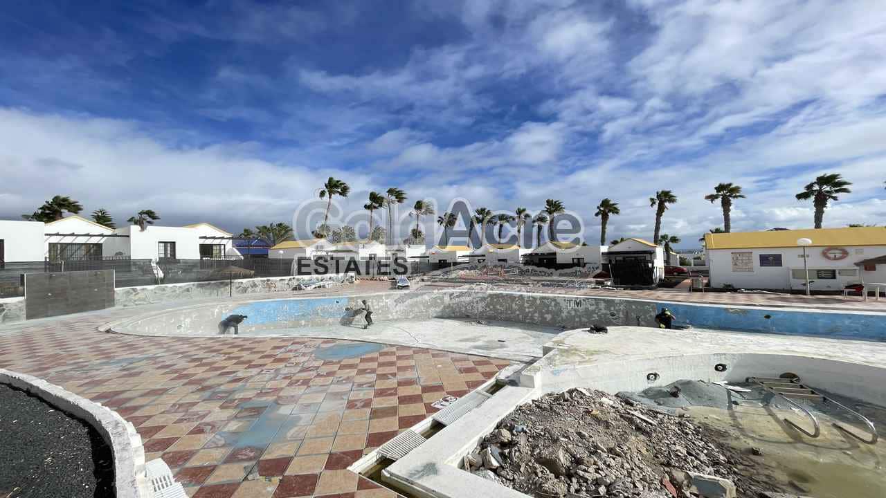 Bungalow de 1 habitación en Caleta de Fuste en venta con piscina - 149.000 € (Ref: 9475816)