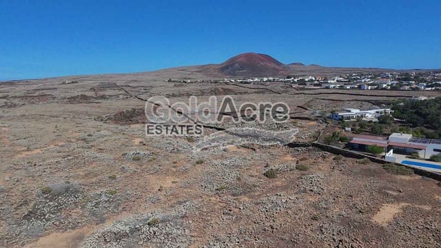 Terreno Não Urbanizado para venda em Lajares, La Oliva - 280 000 € (Ref: 9480984)