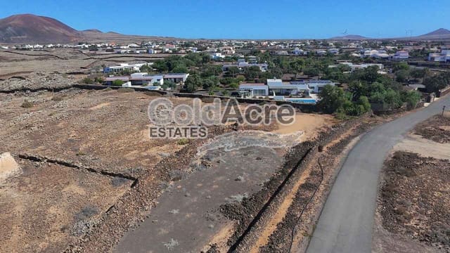 Terreno Não Urbanizado para venda em Lajares, La Oliva - 280 000 € (Ref: 9480984)
