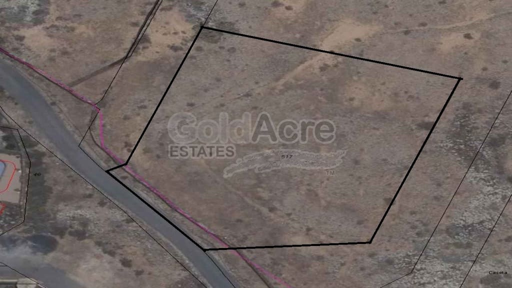 Ubebygd land til salgs i Lajares - € 280 000 (Ref: 9480984)