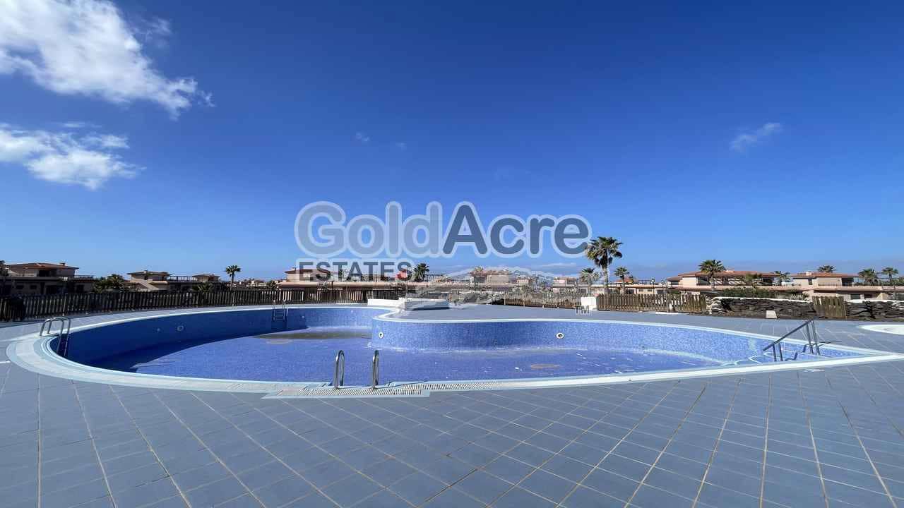 2 bedroom Apartment for sale in Majanicho with pool - € 259,000 (Ref: 9485124)