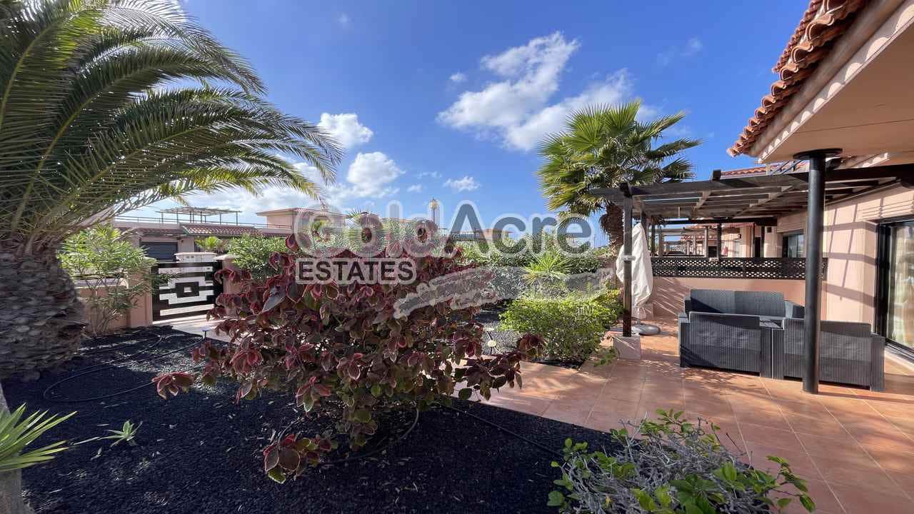 2 bedroom Apartment for sale in Majanicho with pool - € 259,000 (Ref: 9485124)