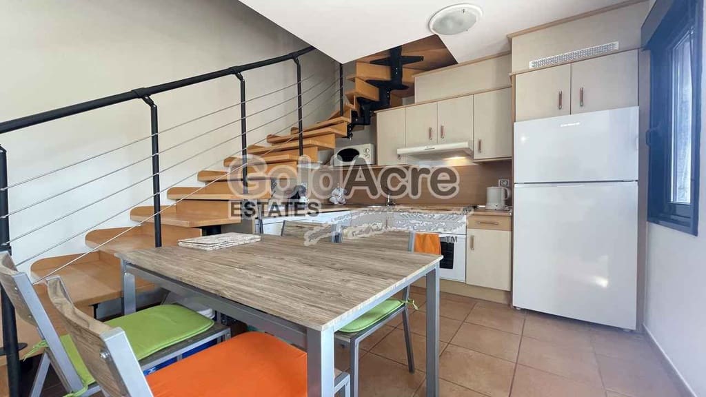 2 soveværelse Villa til salg i Majanicho med swimmingpool - € 259.000 (Ref: 9485124)