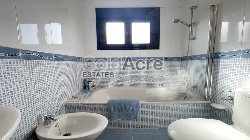 2 soveværelse Villa til salg i Majanicho med swimmingpool - € 259.000 (Ref: 9485124)