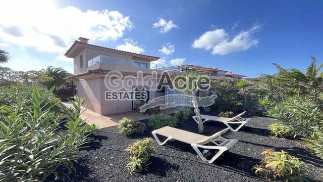 2 chambre Villa/Maison à vendre à Majanicho, La Oliva avec piscine - 245 000 € (Ref: 9485124)