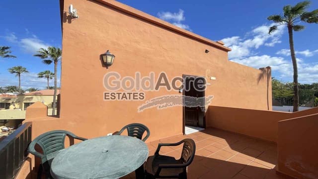 1 slaapkamer Penthouse te koop in Corralejo, La Oliva met zwembad - € 189.000 (Ref: 9508097)